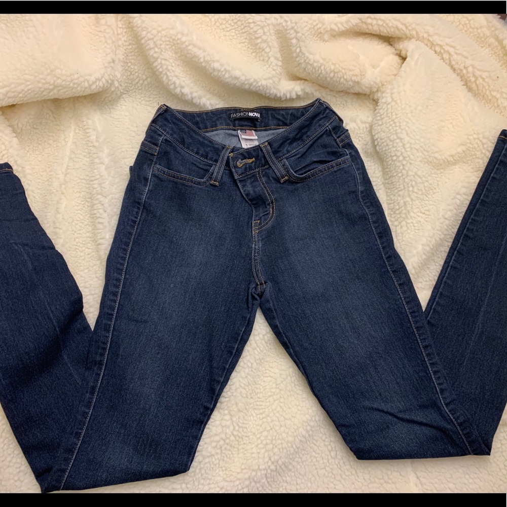 Midrise dark wash Fashion Nova jeans